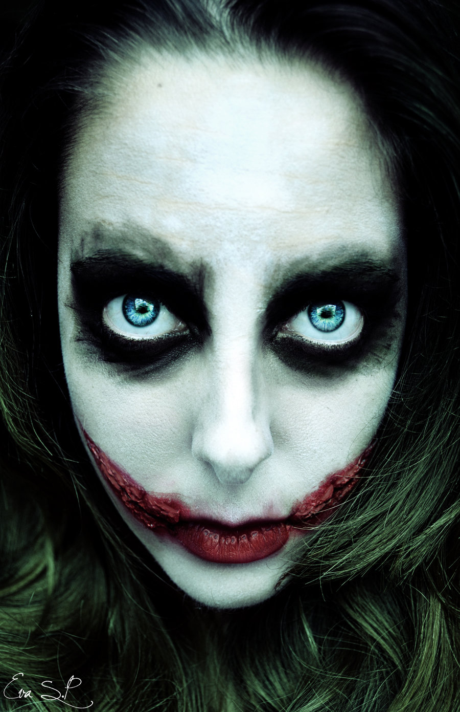 Joker Halloween Makeup