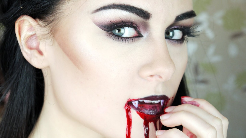Gothic Vampire Makeup