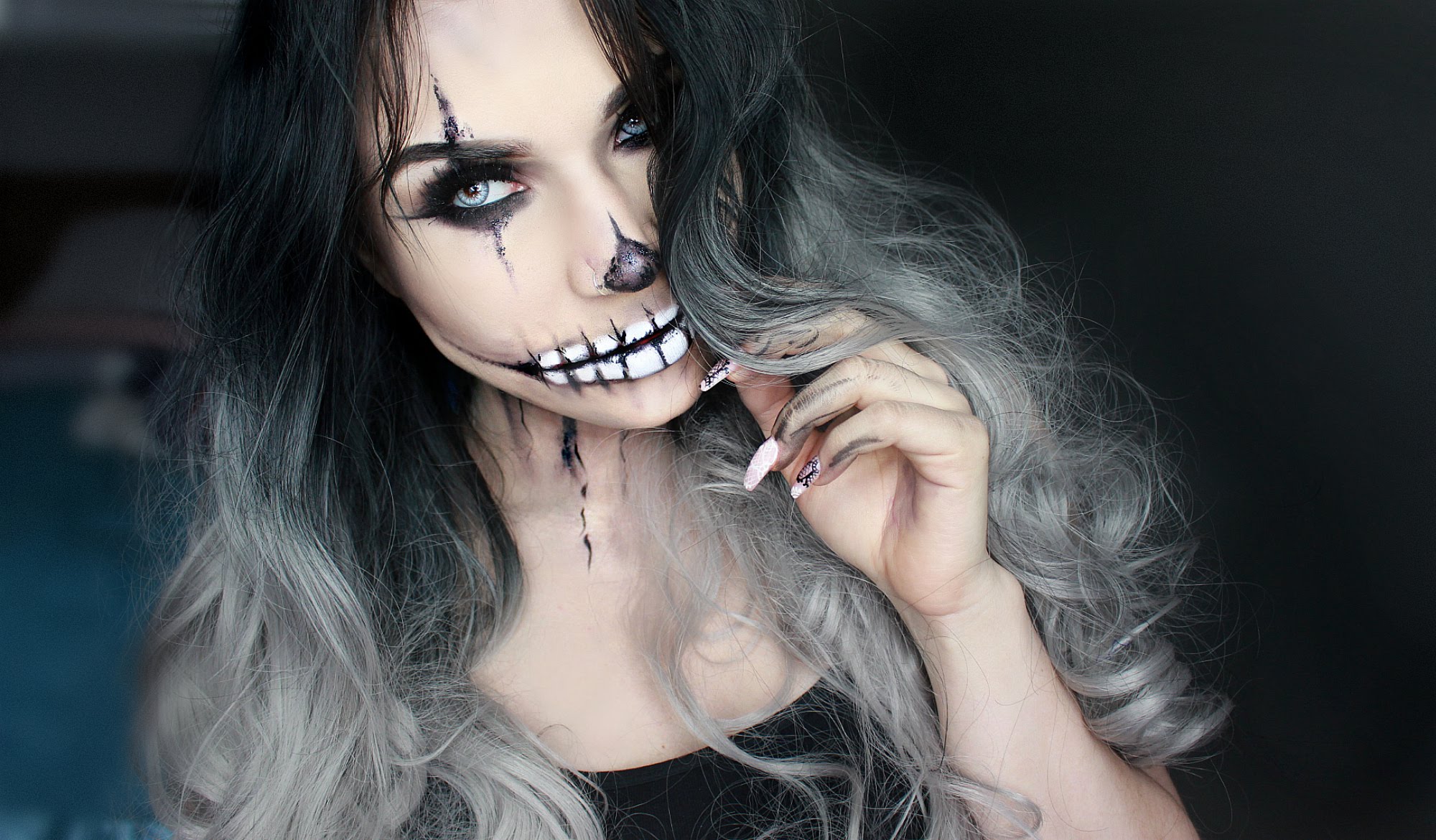 Creepy Dark Clown Halloween Makeup