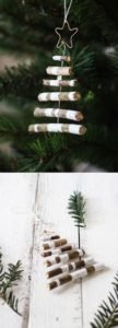 Rustic Christmas Decorations For A Traditional Christmas Look  A DIY