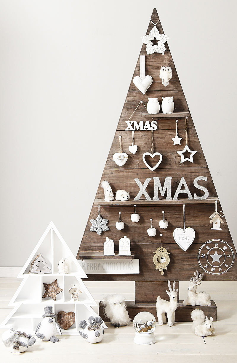 Pallets Tree With White Ornaments