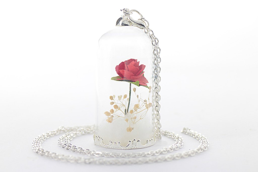 Red Rose on Cloud Necklace