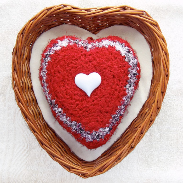 Queen of Hearts - Heart Shaped Silk Tapestry Plush