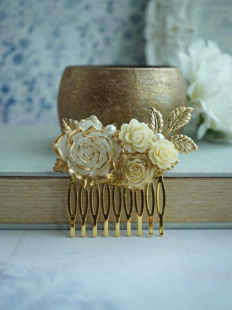 Gold Cream Flower Comb