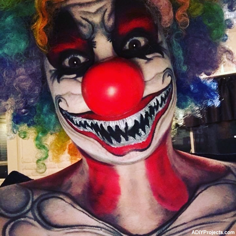 Creepy Clown Halloween Makeup