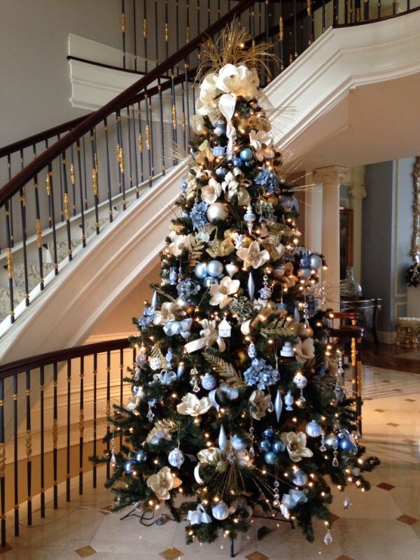 Elegant Christmas Tree Decorations