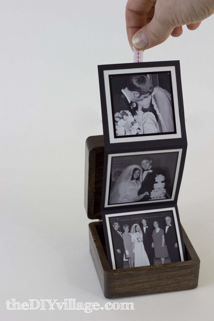 DIY Pull Out Photo Box