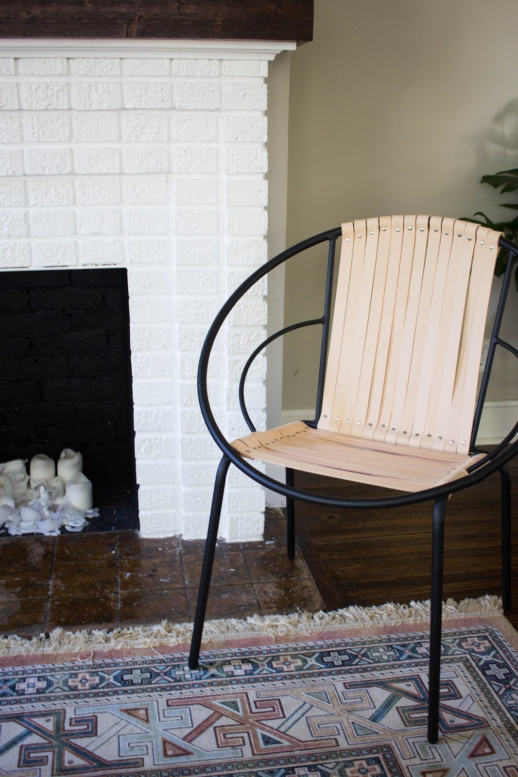 DIY Leather Acapulco Chair