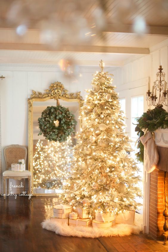 Glowing Golden christmas Tree
