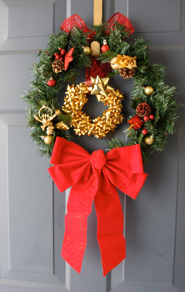 Present Bows Wreath