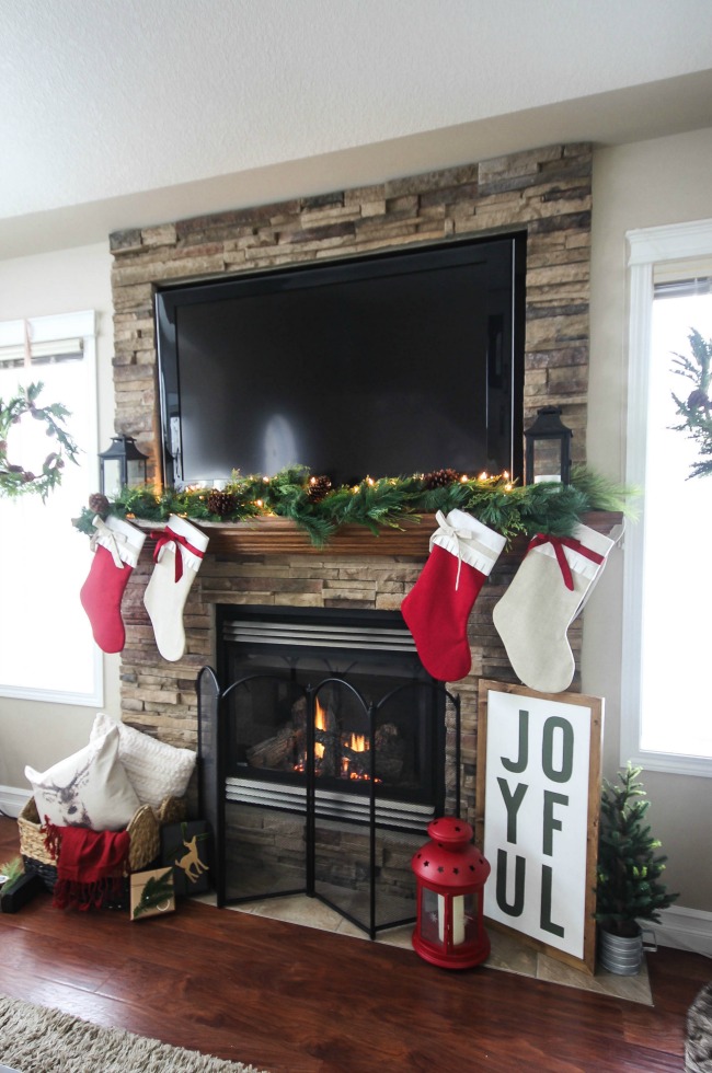 Cozy & Rustic Christmas Fireplace