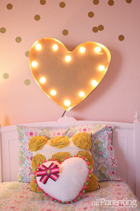Lighted Heart Marquee