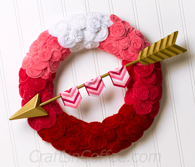 Chenille Swirl Valentine Wreath