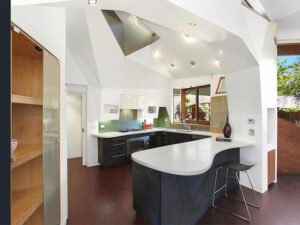 L-Shaped vs. U-Shaped Kitchens – Is There a Clear Winner?