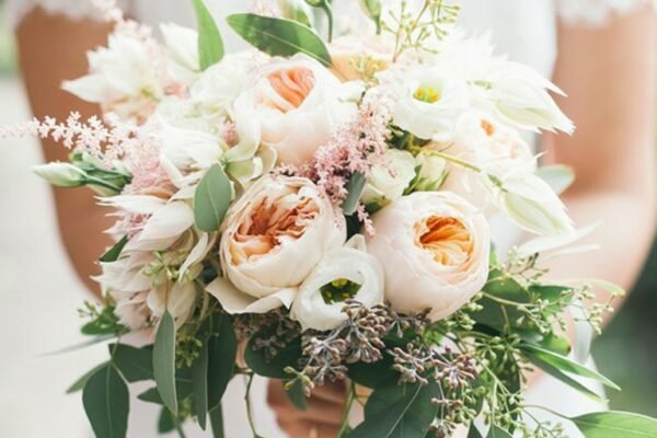 Best Ways to Choose Flowers for Bouquets