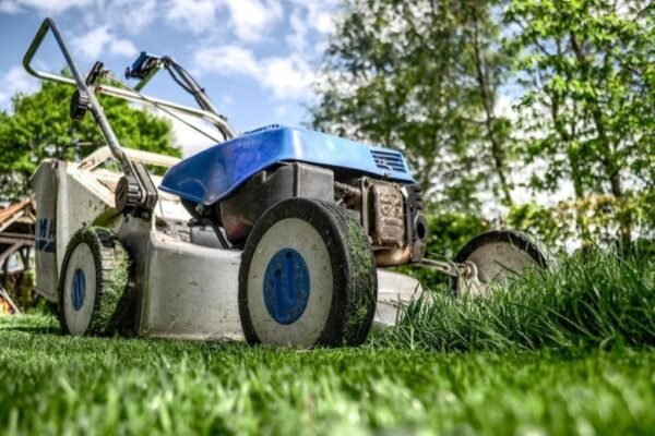 Using Ride On Mowers on Sloping Land