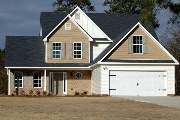 Expert Picks: Top 5 Garage Door Service Companies in Virginia Beach